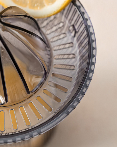 Соковыжиматель Henric, 13.2x13.2x18 см - серый