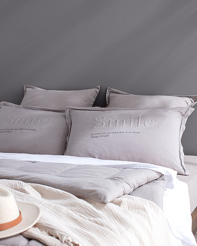 Комплект постельного белья двуспальный Bobigny с одеялом-покрывалом 160x200 см