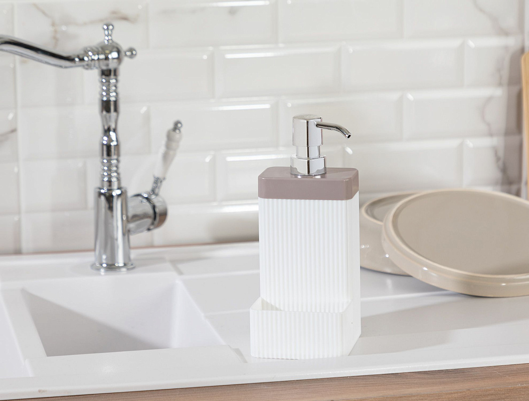 Пластиковый диспенсер для жидкого мыла Marais экрю