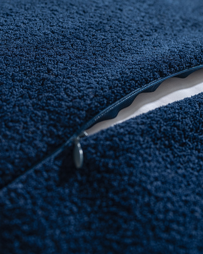 Декоративная наволочка Melay 43x43 см. - темно-синяя