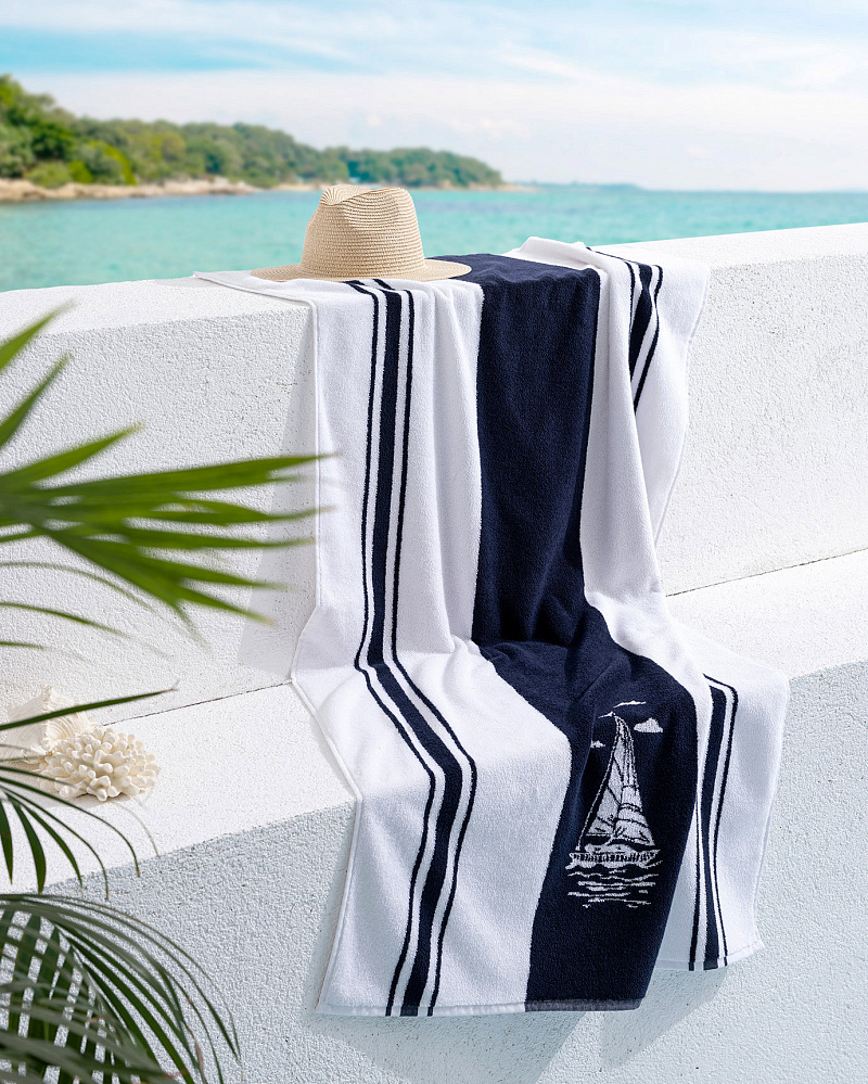 Пляжное полотенце Voilier 80x160 см. - белое / синее