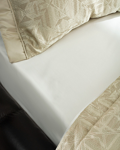 Подарочный комплект постельного белья евро Yvoire с покрывалом и одеялом 260x280 см