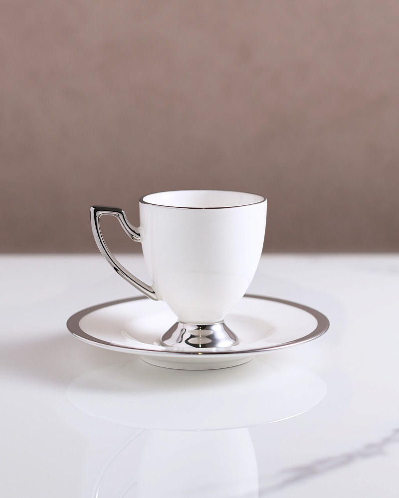 Набор чашек и блюдец Yolande Olivier из 4 шт., 90 мл - серебряный.