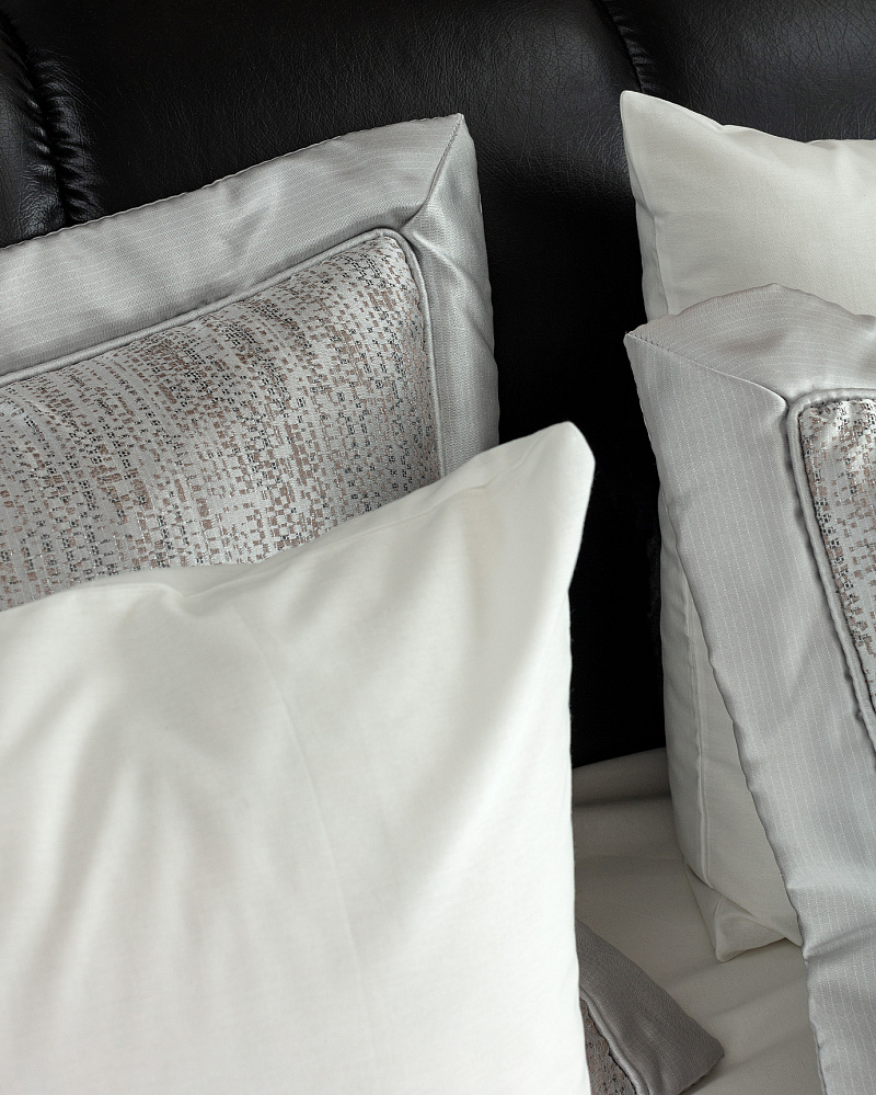 Двуспальный комплект белья Vézelay с пледом и покрывалом 240x260 см