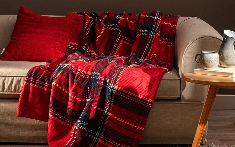 Как добавить в интерьер огня в честь года Огненной Лошади  – советы от Madame Coco